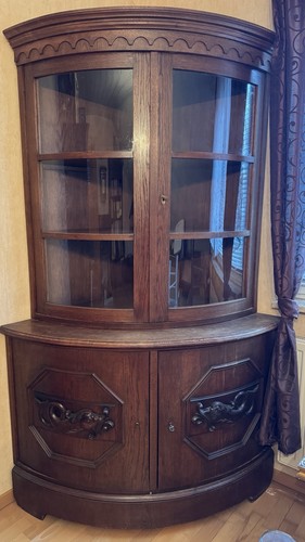 Eckschrank mit relief - eckschrank,