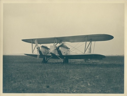 Foto flugzeug doppeldecker - flugzeug,,