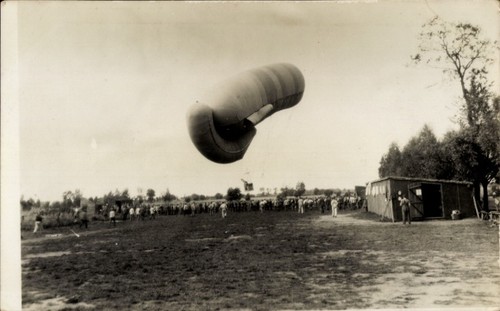 Foto fesselballon hinter - foto, ak