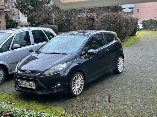 Ford fiesta ja8 25l - fiesta, 82