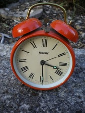 orig. alter Vintage-DOPPELGLOCKEN-WECKER  Nescafe Rot 70er Jahre funktionsfähig