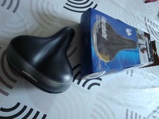 Verkaufe 1 Stück Fahradsattel neuwertig marke Velo Bikemate masse 250x190x70 mm