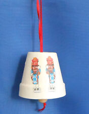 kleine Glocke aus Tontopf "Nußknacker", Handgefertigt 