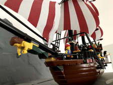 LEGO 6243  Brickbeard's Bounty