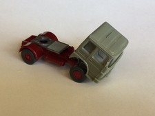 Wiking MAN I Sattelzugmaschine BP WM/G zementgrau/weinrot Einr. silbergrau (522)