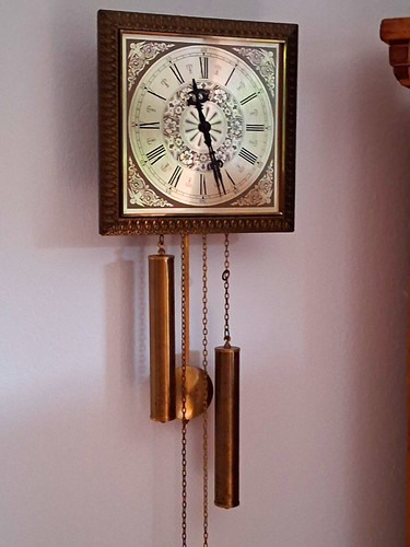 Quadratische pendel wanduhr - quadratische, pendel-wanduhr