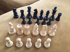 Konvolut 24 Schachfiguren Holz