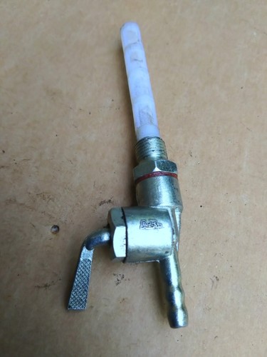 Vintage motorrad benzinhahn - motorrad,