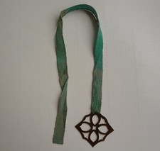 Altes Lesezeichen, Ornament