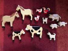 BAUERNHOFTIERE 12 Teile Holz Pferd  Kuh Schwein Tiere Holztiere