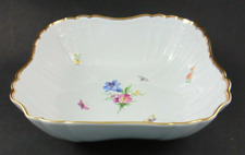 KPM Schüssel Rocaille mit Blumen und Schmetterlingen und Goldrand