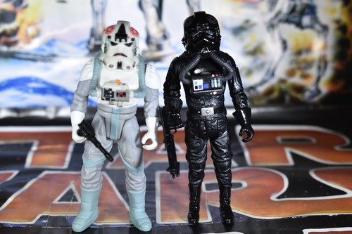 Tie pilot 30th anniv and - tie, at