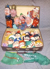 Konvolut 28 Handpuppen