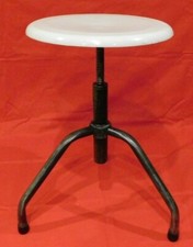 Drehbar Schemel Dreibein