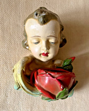 Altes Weihwasserbecken, Engel