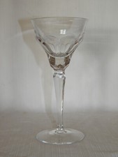 Weinglas mit Schälschliff