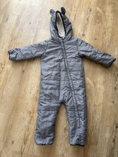 Schneeanzug/Matsch und