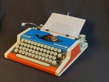 Atemberaubende 1969 "kursive Schrift" Olympia Traveller de Luxe Schreibmaschine mit neuem Farbband