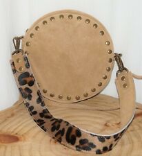 Leo Kuhfell Henkel Runde Leder Tasche+Nieten Crossbody Schultertasche Sand Neu