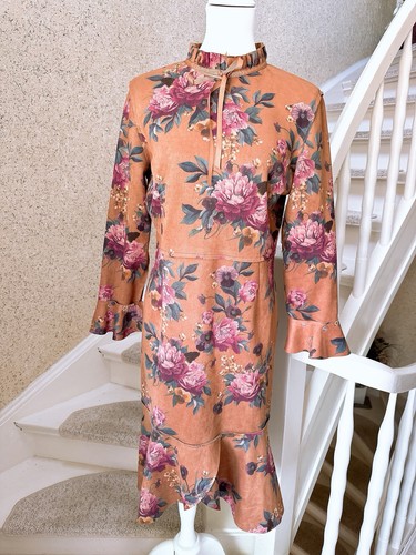 Schönes damen kleid aus - schönes,