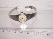 70er J. Damen Armbanduhr 835