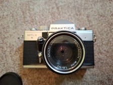 Analoge Kamera Praktika MTL3 aus dem Hause Pentacon im Kompletten Kit 