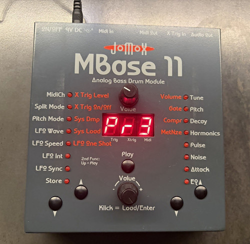 Jomox mbase analog bass - 11,