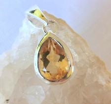Anhänger mit einem facettierten Citrin, 925er Silber - Quarz -