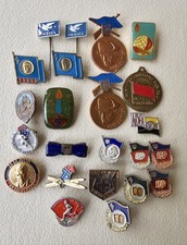 zv15 Konvolut Abzeichen Medaillen DDR FDJ Pioniere