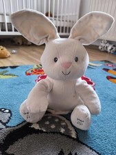 Guck - Guck - Singender Stoffhase