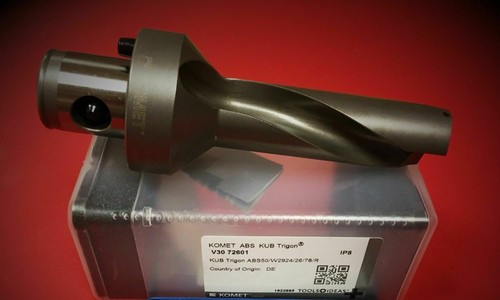 Komet kub trigon - komet,