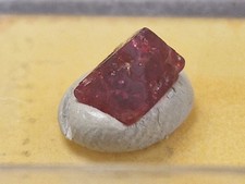 💎⚒  Echter Edelstein