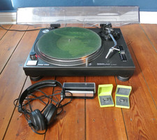 Technics SL-1210MK2-XG Plattenspieler mit Kopfhörer, Ortofon System + 3 Nadeln