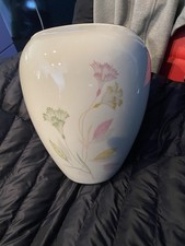 Hutschenreuther  Arzberg Vase