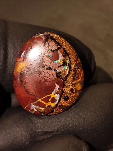 Koroit boulder opal aus - koroit,