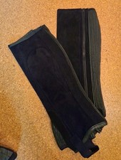 englische Chaps aus Wildleder schwarz Gr. L, ca 36 cm Wadenweite/breiteste Stell