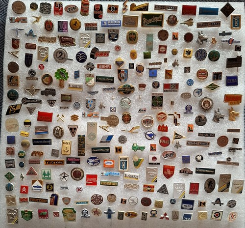 220 pins konvolut - 220,