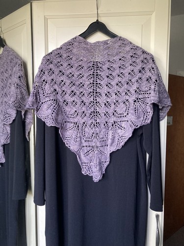 Mittelgroß handgestrickt - mittelgroß,