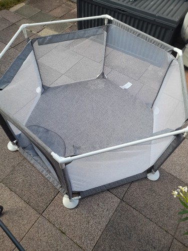 Baby-Laufgitter/Spielgehege