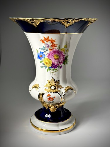 Meissen vase form - •, 18.5