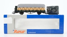 Roco H0 66345 Niederbordwagen mit Bremserhaus und Ladung (Stroh unter Plane) K.B