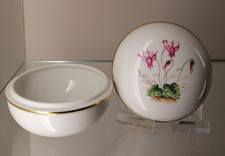 Augarten Wien Dose mit Deckel DM 11,5 cm Blumendekor Goldrand 1. Wahl 50914 6314