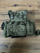 Tasmanian Tiger Chest Rig Mk II oliv mit Back Plate und Zusatztaschen