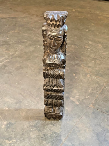 Antike holzgöttin gangaur - antike,
