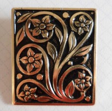 Halstuch Tuch Halter Anhänger Schalhalter mit Blumen 3,2cm x 2,8 cm