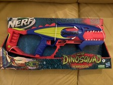 Nerf DinoSquad Terrodak Spielzeugblaster, 12x Dartpfeile, ab 8 Jahren