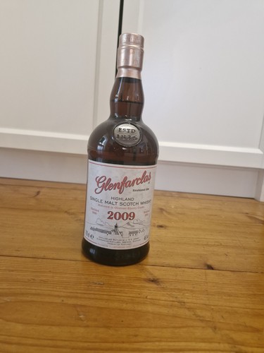 Glenfarclas single malt whisky - single,