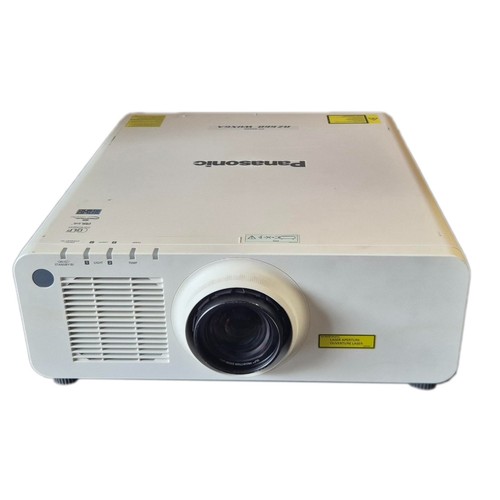 Panasonic rz660lw wuxga dlp - panasonic, pt-rz660lw