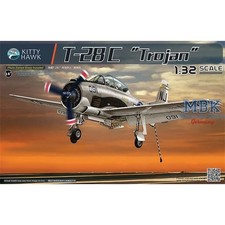 KITTY HAWK KH32015 T-28 C