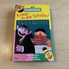 Sesamstraße komm in die - -,